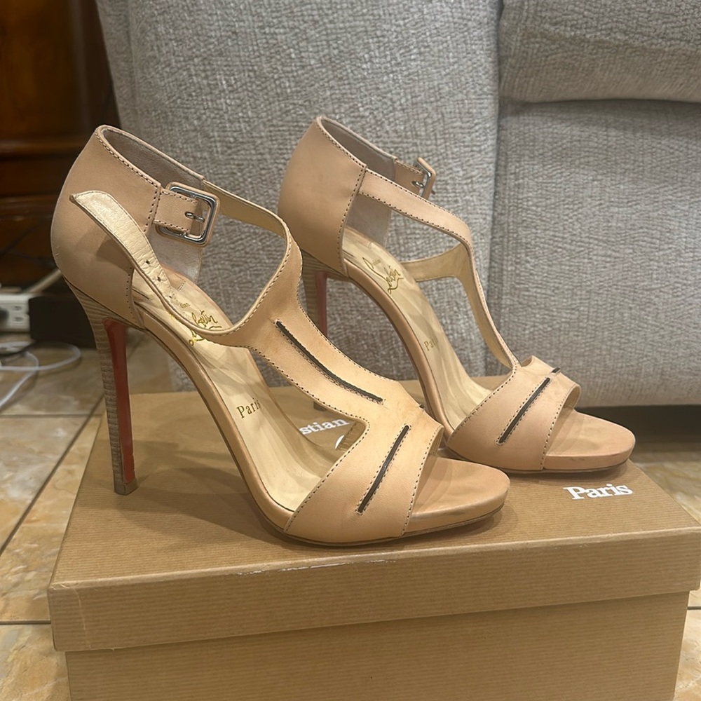 Christian louboutin In My City heels size 9
